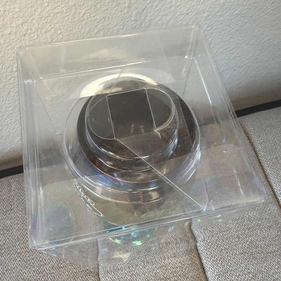 Welcome to Fabulous Las Vegas Nevada Colored Wine Glass - Picture 11 of 15